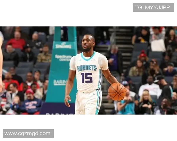 肯巴沃克与奈特的精彩对决谁能在赛场上笑到最后 肯巴沃克与奈特的精彩对决谁能在赛场上笑到最后