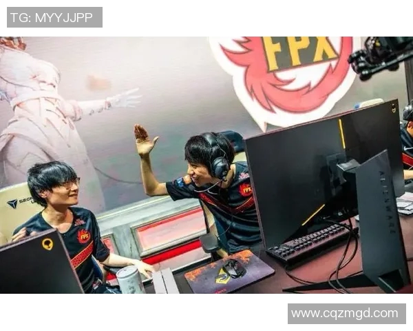 FPX在精英赛中的灵活战术运用与团队协作分析 FPX在精英赛中的灵活战术运用与团队协作分析