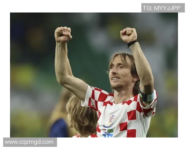 莫德里奇：足球场上的魔法师如何影响比赛与球队的未来发展