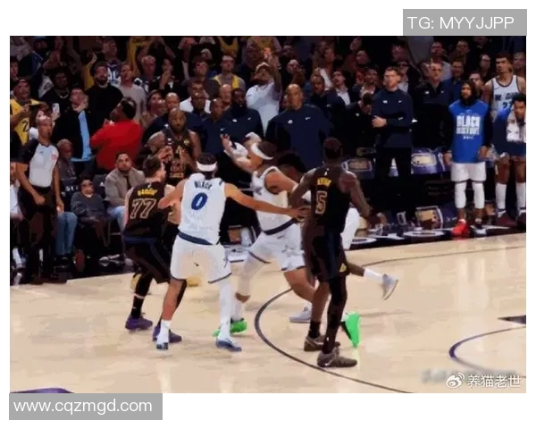 太阳与湖人激战正酣最终结果揭晓球迷热议赛场精彩瞬间 太阳与湖人激战正酣最终结果揭晓球迷热议赛场精彩瞬间