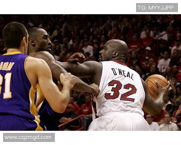 科比在2005年对阵小牛的精彩表现与比赛回顾