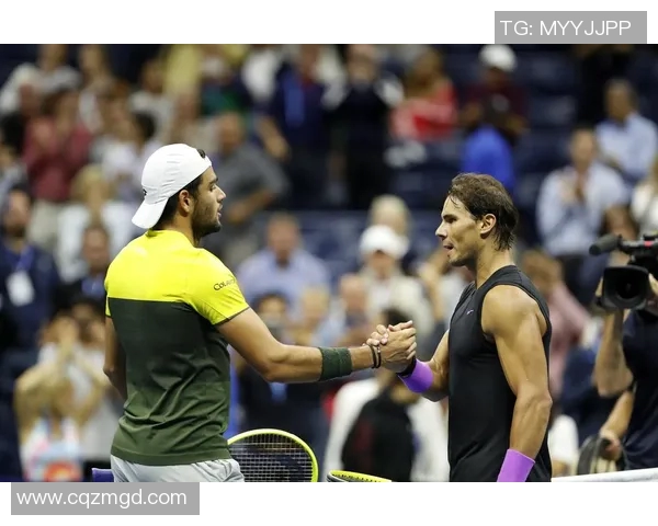 广州网球队的阵地战揭秘：深度分析网球战术与团队协作